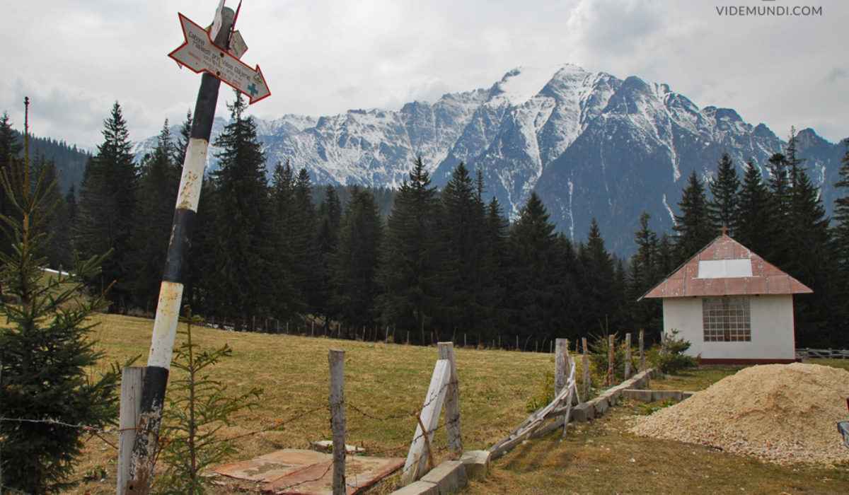 Bucegi Mountains Hike
