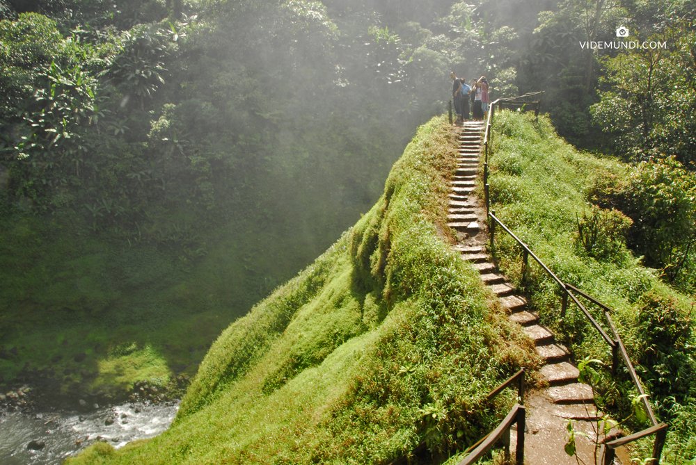 Bolaven Plateau one day motorbike trip